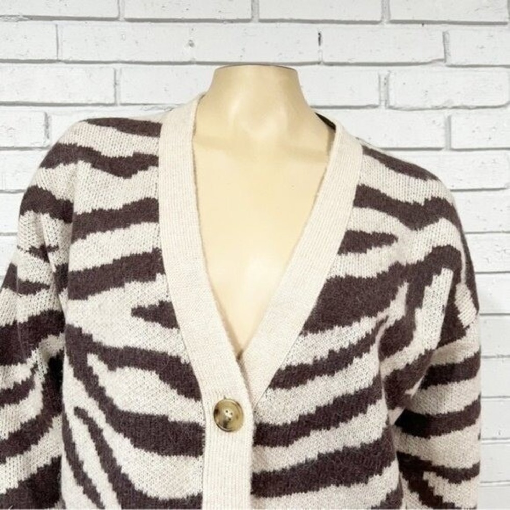 J.Crew Zebra Animal Print V-Neck Button Front Cardigan Brown Cream NWT L - Picture 2 of 12